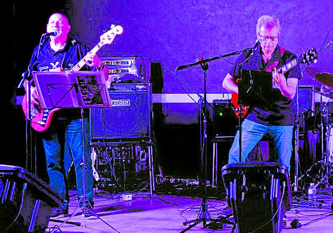 Bajo y guitarra